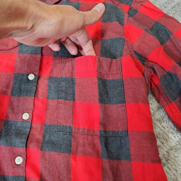 GAP ladies buffalo plaid longsleeve button down top size XS ladies - Picture 5 of 10